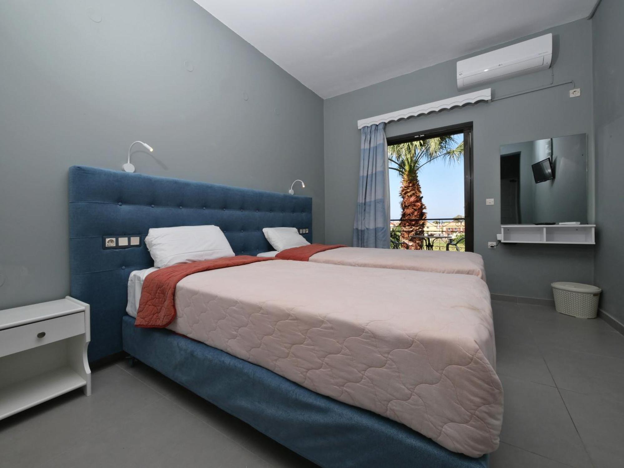 Hotel Marvel อาร์ริลลาส ภายนอก รูปภาพ